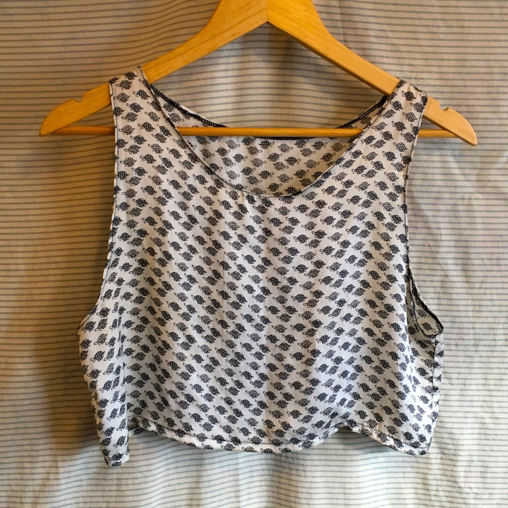 Silky Crop Tank with Turtle Print S